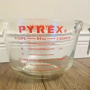 ❤️Pyrex Clear Glass Measuring Cup with Red Markings 8 cup NEW